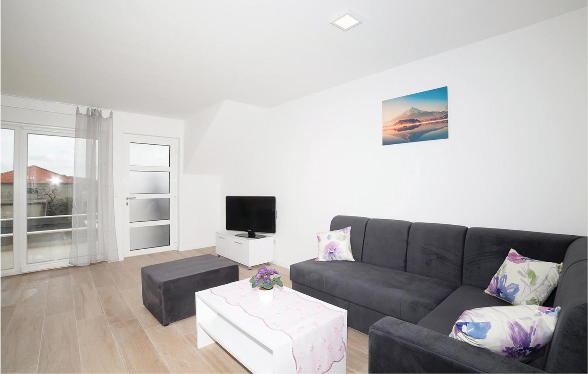 Nice Apartment In Trogir With Kitchen Dış mekan fotoğraf